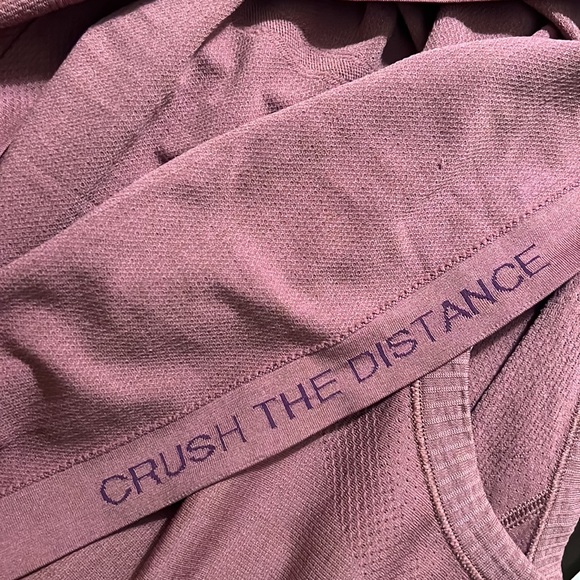 Lululemon Swift Stride Tight fit Workout Shirt…Size 8 - Picture 5 of 6